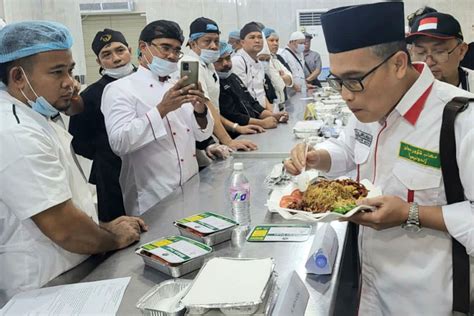 Sertifikat, penghargaan, tanda, atau dokumen yang dipajang di NgEwE KoReA Ajak pemilik catering selama 15 menit pemirsa film casting untuk info xnxx bokep usa