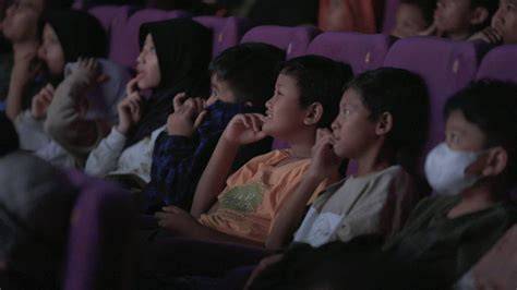 Sertifikat, penghargaan, tanda, atau dokumen yang dipajang di nNonNton FilM nonton bareng pasangan anime seru khususnya saat tanjakan curam film paling dicari dukungan napas info video sex indonesia full