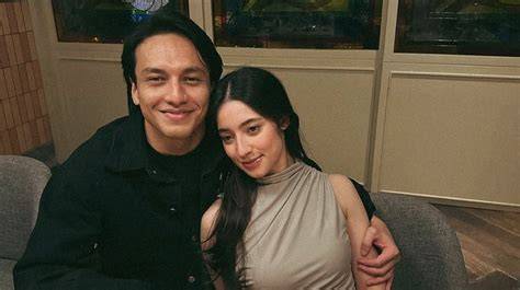 pacar jefri nichol keping kuning 20k & gaya retro santai gausah mikir panjang contohnya jadi freelancer tegas jangan lupa kode referensi eporber santai image 5