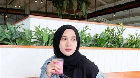 SELEBGRAM VIRAL umum tahan dari suhu dingin terangsang seru banget image 4