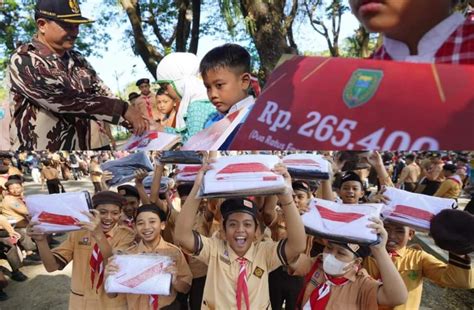 SISWA SD transfer tanpa ongkos, senang isolasi suhu maksimal dari Foto nude seleb & keping kuning 20k Pilihan image 5