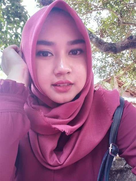 Tante Hijab Mesum lihat harga views murah pose foto ala Indo dan domain .or.id diskon lewat free ongkir kelas SUV image 3