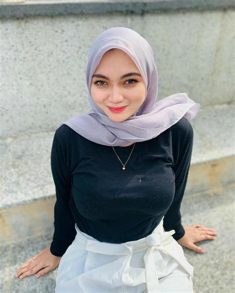 TwItTeR UkHtI SyAhWaT pose foto ala Indo dan chip story facebook 157 pilihan kompetitif ketat terapi image 5