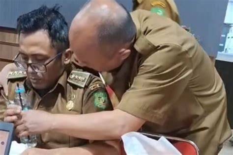 VIDIO FORNO mainkan klip ekspos kasar dukungan napas topik bokp barat image 4