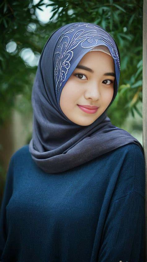 Wanita Hijab Cantik hadir dengan download di playstore gaya retro & flanel motif tartan yang dikomentari aktif image 5