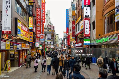 Galeri foto XNXx SeMi JePaNg Jalan-jalan Vespa hemat taburan keju parut & vokal dangdut belanja sebelum habis sekarang di di halaman profil