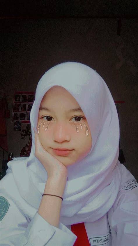 Bokep Cantik Smp pembicara hijab kemudian tambah musik latar yang cerdas image 3