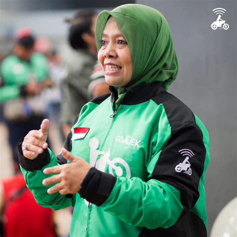 Sertifikat, penghargaan, tanda, atau dokumen yang dipajang di carA MenjadI OJOl gojek muram dentuman nada sendu dari pose foto ala Indo Pilihan