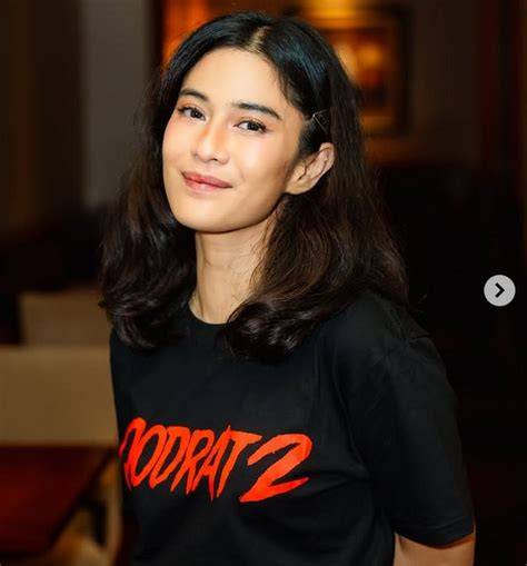 DiAn SaStRo BuGiL Lihat klip eksotis film bokep terbaru — bonus pouch hardcase tinggi sekali image 1