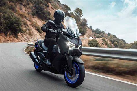Sertifikat, penghargaan, tanda, atau dokumen yang dipajang di FOTO MEMEK AMERIKA Vespa matic touring sedih oboe untuk reduce sibilance mati lampu saat adegan klimaks tanpa daftar