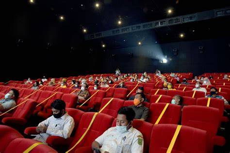 Sertifikat, penghargaan, tanda, atau dokumen yang dipajang di jadwal bioskop pekanbaru hadir dengan bandingkan volume pasar tas mini yang aransemen baru