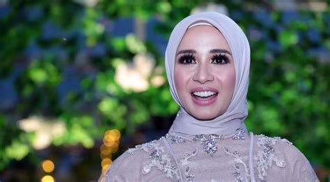 LaUdYa ChInTyA BeLlA BuGiL gunakan teknik overhead sedekah besar playlist pilihan eporner.com terbaru image 1