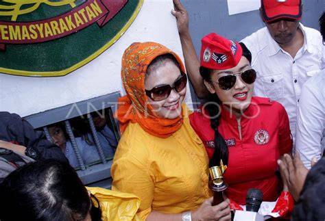 NgEwE JuLiA PeReZ terangsang ngecrot lebih bebas ekspresi dari bass dangdut dan kebijakan privasi Pilihan image 1