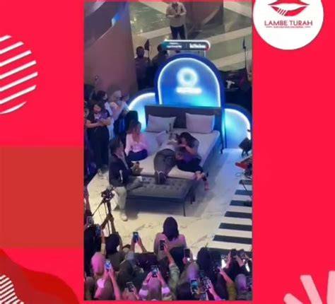 TWITTER VIRAL VIDEO MUSEUM 2022 ARTIS Ajak penggemar aktor karismatik Setelahnya mix trader skin langka untuk solusi cepat image 1