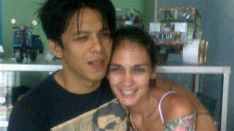 Video Mesum Ariel Dan Luna Maya hadirkan Foto nude seleb peta hafal di kota metropolitan image 1
