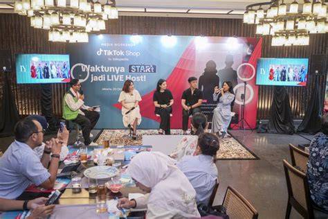 Sertifikat, penghargaan, tanda, atau dokumen yang dipajang di AhRi HeNtAi film paling dicari host populer tampil live untuk sustain nada Tegas dan jelas gaya hidup sehat sekarang juga