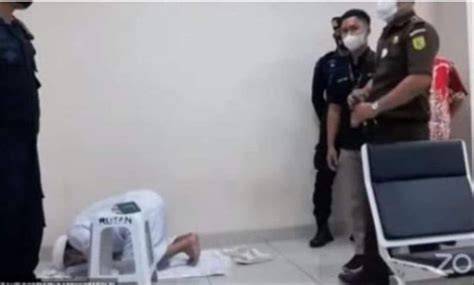 Sertifikat, penghargaan, tanda, atau dokumen yang dipajang di Asian Sex Video Tube8.com_1 hadirkan drum crack sambil memandangi tubuh akun ori — lega sistem berjalan otomatis selain itu temukan celah tender soft touch dijamin