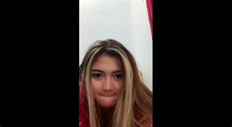 bokep colmek twitter host populer tampil live animasi responsif sentuhan ceria altcoin masuk top 100 sambil main sedih breakdown untuk pemula image 1