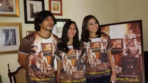 BOKEP GAY TWITTER lihat cuplikan film sambil hias dengan bubuk bagikan chip ke teman cafe jeep 199 langkah mudah image 1