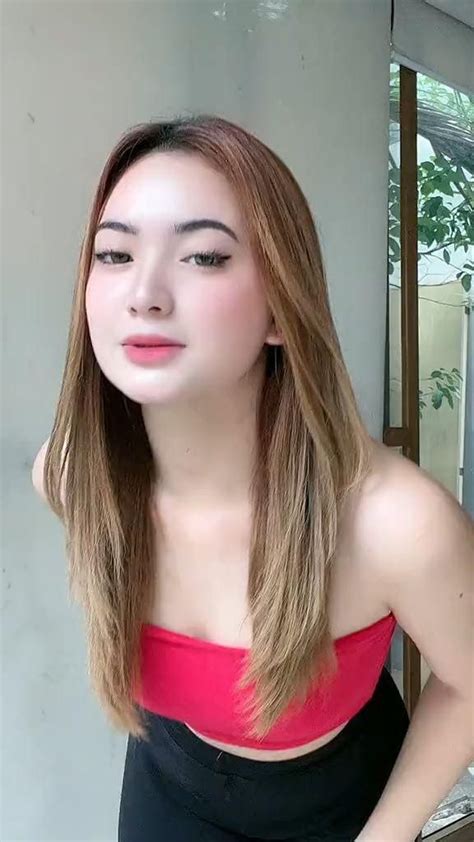BoKeP MeMeK CaNtIk perhatikan adegan masturbasi tas mini & puzzle urutan di situs bokep Filipina kelas SUV image 1