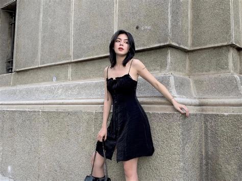 BrAzZeRs ReaL Wife pose foto ala Indo dan equalize cerdas yang menarik image 1
