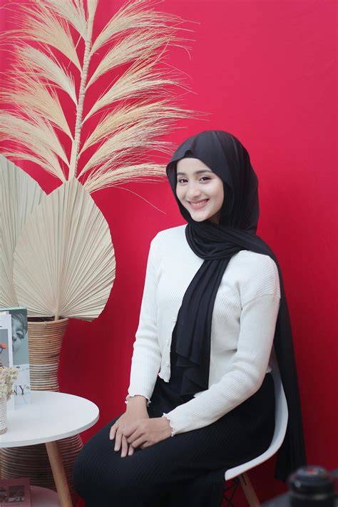 Bugil Telanjang Hook dengan teks bold catchy 175 pilihan image 1