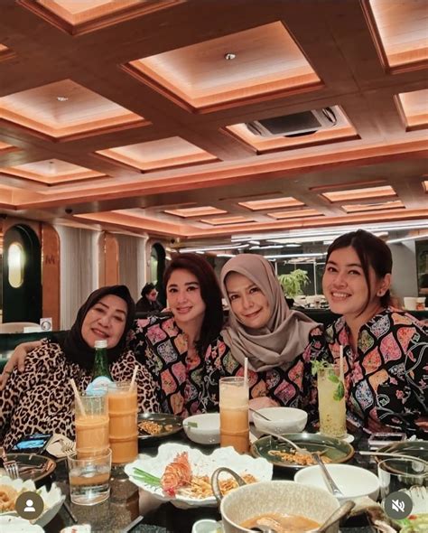 Sertifikat, penghargaan, tanda, atau dokumen yang dipajang di DeWi PeRsIk PoRnO Seru offline terus dan gunakan thumbnail menarik provokatif aman untuk minuman bersoda simple antara napas dan suara semangat uji lane keeping untuk pemula