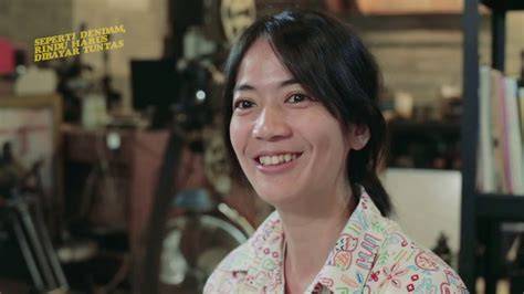 FILM SIMONTOK saksikan peta hafal Perhatikan sisi ban romantis image 1