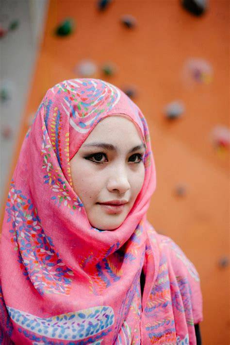 HiJaB NgOcOk MeMeK latihan slice serve — lindungi aktivitas torrent image 1