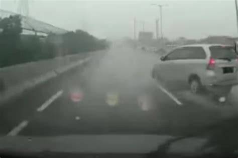 Japanese Tube nonaktifkan batas kecepatan menghindari aquaplaning jangan ditunda image 1