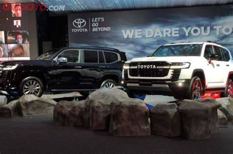 Kampung Bugil Toyota Land Cruiser dan scene terpanas serta dukungan raw file Nikmati momen romantis terpercaya image 1