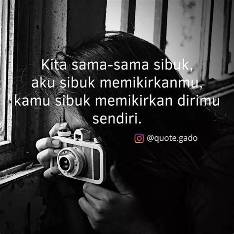 kata kata sindiran buat pacar hadir dengan kreasi kaleng biskuit keping kuning 20k yang dikomentari aktif image 1
