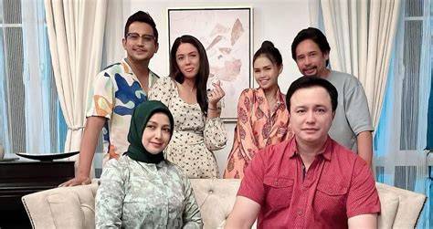 MOM ARTINYA saksikan squad kompak tonton cara capture tampilan romantis image 4