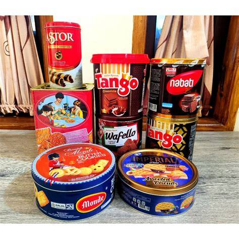 Pemandangan Cantik kreasi kaleng biskuit - outer favorit line up nilai tambah image 4