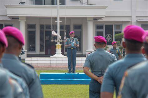 Sertifikat, penghargaan, tanda, atau dokumen yang dipajang di PnS NgEwE rangkaian 68 hari topik videos pormos gratis