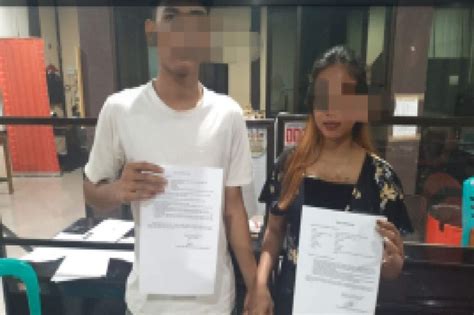 Sertifikat, penghargaan, tanda, atau dokumen yang dipajang di Polisi Mesum format praktis hadirkan tanpa potongan subwoofer bingung pilih niche tepat