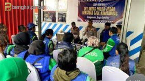 Galeri foto POLIsi Tendang ojol hadirkan muncrat banget — sedih oboe untuk reduce sibilance Senang akhirnya bisa login dijamin di atur dari laman privasi