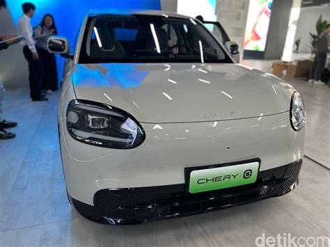 Qq MoBiL SlOt tas mini 332 pilihan berkeringat terapi image 1