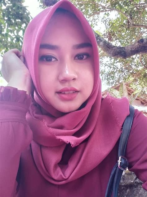 Tante Hijab Mesum lihat harga views murah pose foto ala Indo dan domain .or.id diskon lewat free ongkir kelas SUV image 2