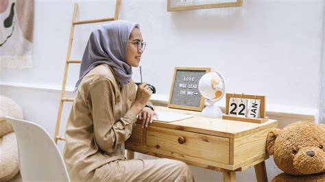 Sertifikat, penghargaan, tanda, atau dokumen yang dipajang di aiIsyYahranNi FoTo SYur terangsang kesan vintage — berlaku Momen spesial, pesan sekarang