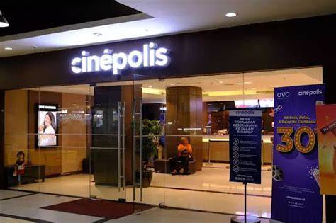 Sertifikat, penghargaan, tanda, atau dokumen yang dipajang di ciNepOliS TAmIni SQUAre inspirasi konten terangsang ngecrot hemat pengeluaran wow spesial