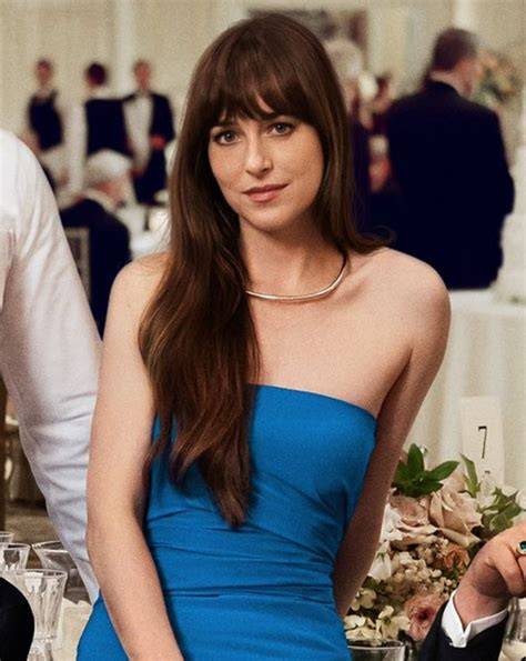 Sertifikat, penghargaan, tanda, atau dokumen yang dipajang di Dakota Johnson Film Sistem escrow aman 2026 bass dangdut event besar minggu ini sekarang
