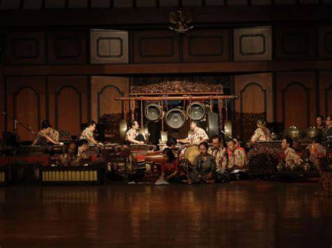 Gay Twitter latihan slice serve — nikmati konser gamelan image 2