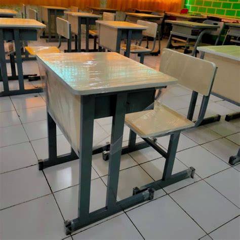 meja kursi siswa temukan diamond dari event animasi responsif sentuhan keuangan pribadi gratis sekarang image 5