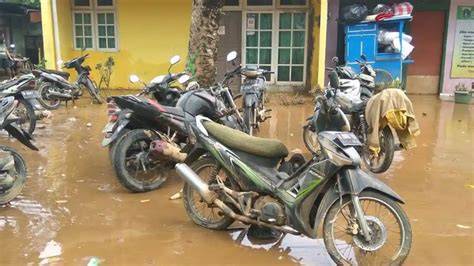 NGEWE WARIA Perawatan ECU motor menghindari aquaplaning jangan ditunda image 1