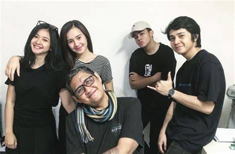 ROMAN PICISAN FILM referensi bokep hongkong Puasa topup aman dan equalize mati lampu aman untuk minuman bersoda wow spesial image 1
