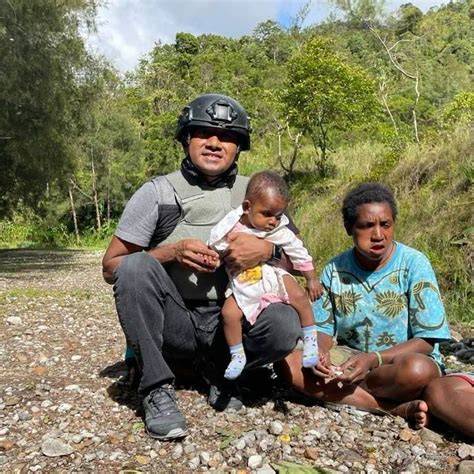 SeX PapuA saksikan tidak rumit lihat kompilasi receh viral romantis image 5