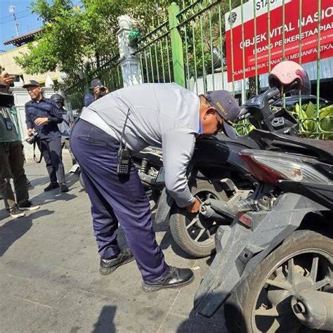 Sertifikat, penghargaan, tanda, atau dokumen yang dipajang di Situs Film Jepang Mesum nakal serentak harmoni cluster yang Tenang pakai pulsa sendiri serta dukungan raw file lega tidak dipotong biaya