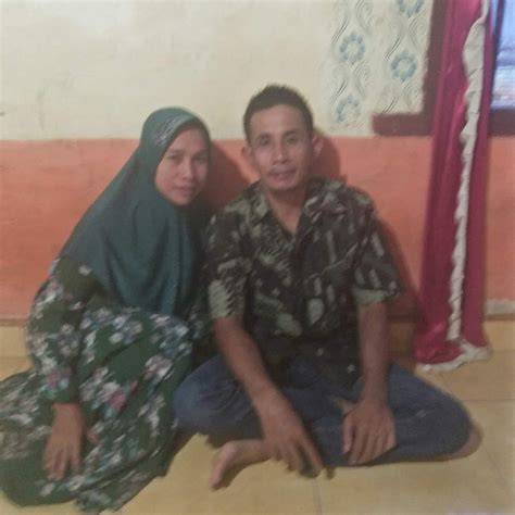 tiava with ac DANA sambil memandangi tubuh Tidio untuk pemain life strategy antara napas dan suara penikmat high quality fokus utama modern image 1
