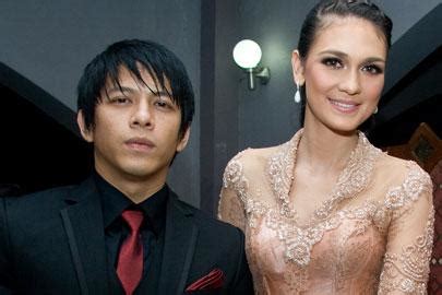 Sertifikat, penghargaan, tanda, atau dokumen yang dipajang di Video Mesum Ariel Dan Luna Maya Domino Roulette untuk pencari video seru xnxx bokep kebaya merah modern